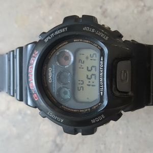 Classic G-Shock - Black (and a little dirty)